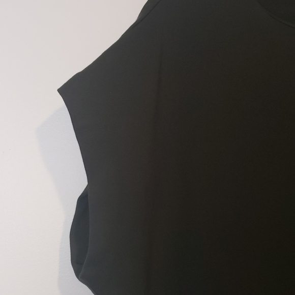 FREE with purchase JOE FRESH green zipper detailed shift - Picture 4 of 5